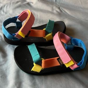 Girls Teva sandal